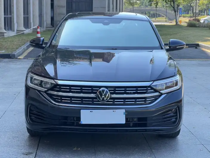 Volkswagen Sagitar 2023 Model 300TSI DSG Superior Edition – фото 2