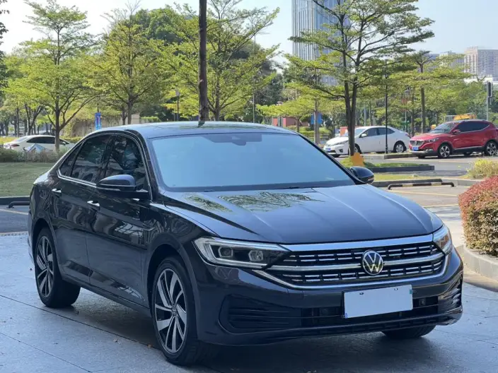 Volkswagen Sagitar 2023 Model 300TSI DSG Superior Edition – фото 3
