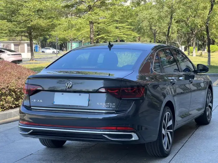 Volkswagen Sagitar 2023 Model 300TSI DSG Superior Edition – фото 6
