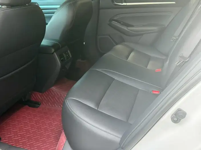 Nissan Teana 2022 Model 2.0L XL-TLS Yuexiang Edition – фото 9
