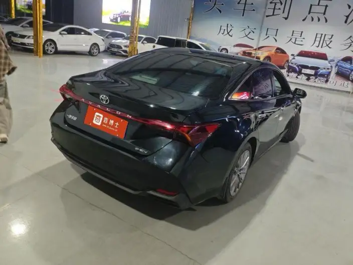 Toyota Avalon 2024 Model Intelligent Hybrid 2.0L E-CVT Deluxe Edition – фото 4