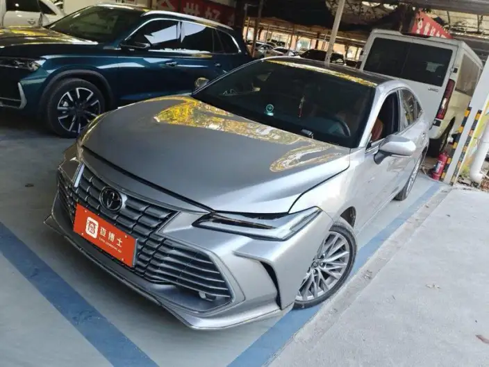 Toyota Avalon 2024 Model Intelligent Hybrid 2.0L E-CVT Deluxe Edition – фото 1