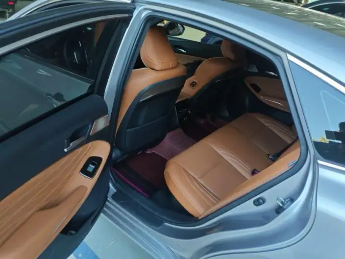 Toyota Avalon 2024 Model Intelligent Hybrid 2.0L E-CVT Deluxe Edition – фото 9