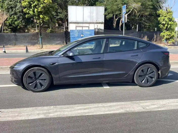 Model 3 2023 Model Rear-wheel drive version – фото 4