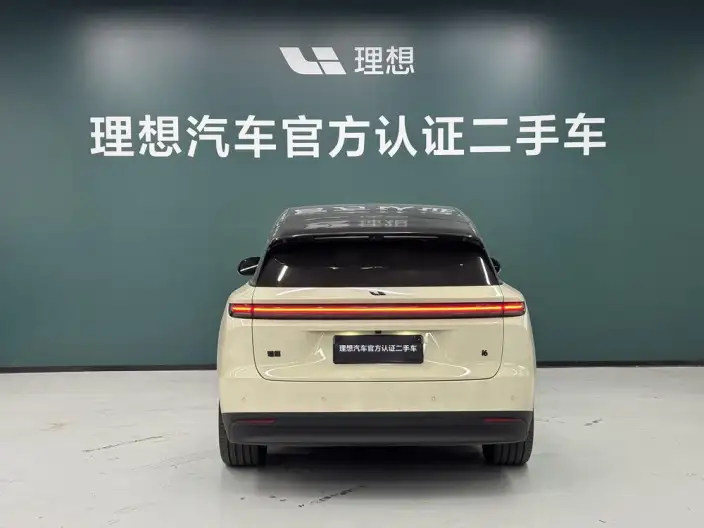 Li Auto i6 2025 Model 4WD Standard Edition – фото 3