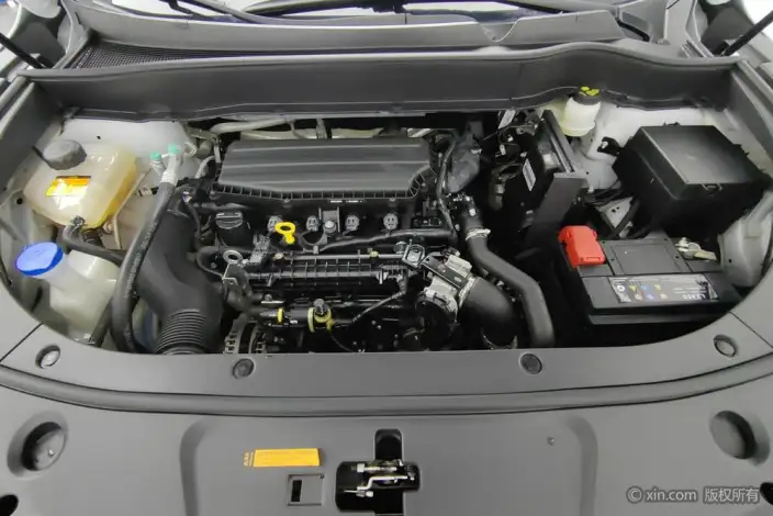DFM AX7 2023 Model Mach Version 1.5T DCT DF41 – фото 5