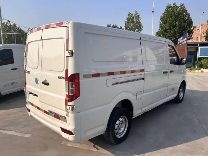 Dongfeng Yufeng EM26 2023 Model High-end Edition 41.86kWh CATL – фото 6