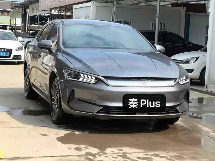 Qin Plus EV 2024 Model Honor Edition 510KM Leading Model – фото 3