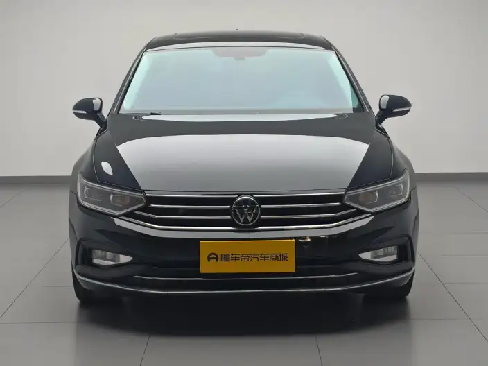 Volkswagen Magotan 2020 Model 330TSI DSG Luxury Model – фото 2