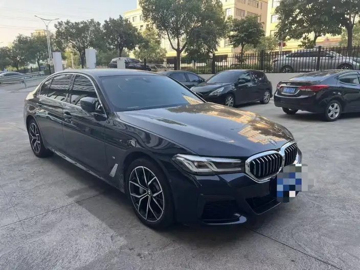 BMW 5 Series 2023 Model Facelift 530Li Exclusive Model M Sports Set – фото 3