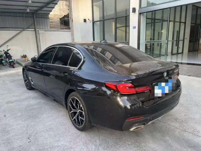 BMW 5 Series 2023 Model Facelift 530Li Exclusive Model M Sports Set – фото 4