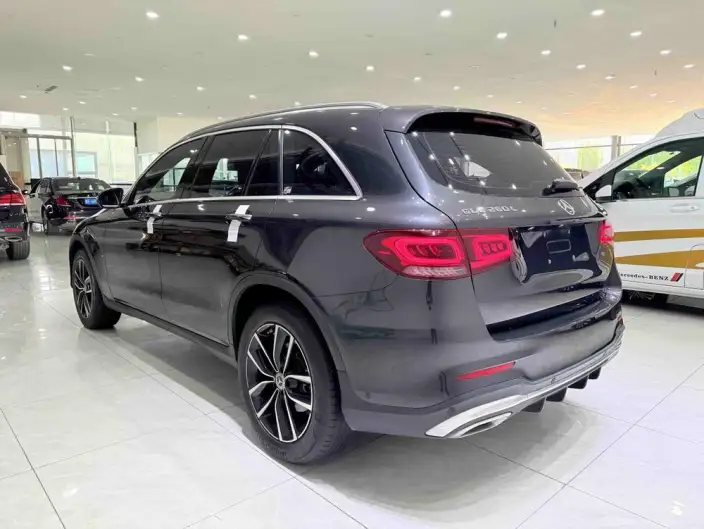 Mercedes-Benz GLC 2022 Model GLC 260 L 4MATIC Luxury Model – фото 4