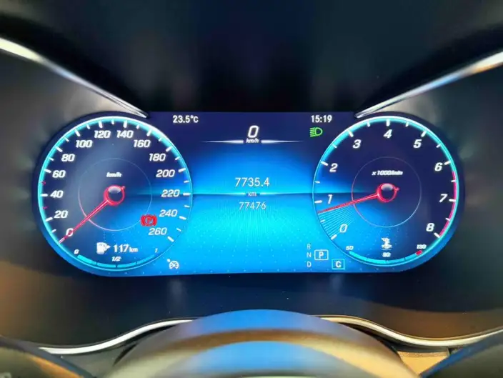 Mercedes-Benz GLC 2022 Model GLC 260 L 4MATIC Luxury Model – фото 9