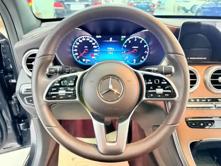 Mercedes-Benz GLC 2022 Model GLC 260 L 4MATIC Luxury Model – фото 10