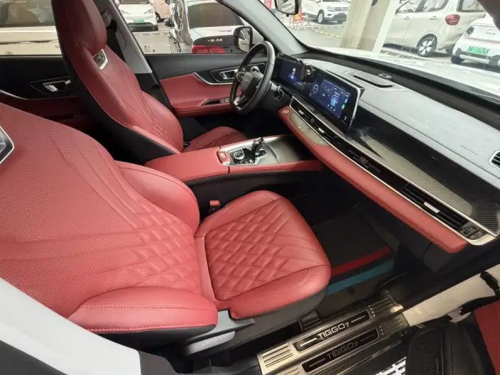 Chery Tiggo 7 PLUS 2023 Model 1.6TGDI DCT Luxury Model – фото 6