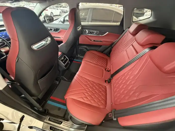 Chery Tiggo 7 PLUS 2023 Model 1.6TGDI DCT Luxury Model – фото 7