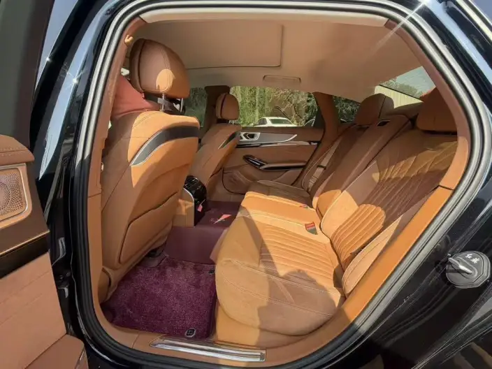 HONGQI H9 2025 Model 2.0T Flag Enjoy Luxury Business Edition – фото 9