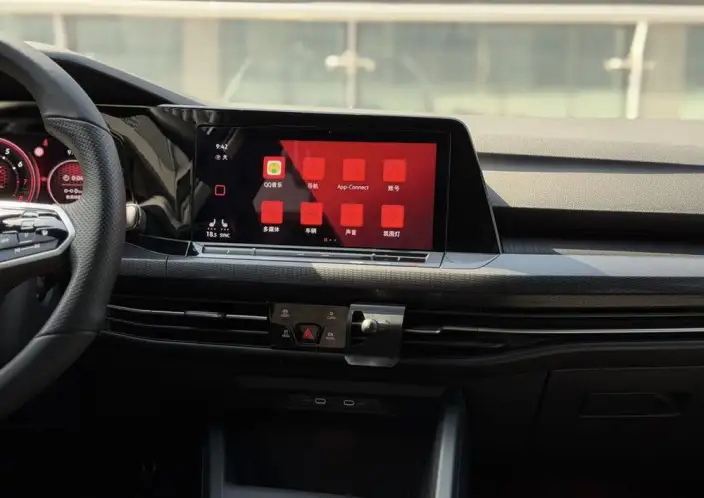 Volkswagen Golf GTI 2023 Model 380TSI DSG GTI – фото 5