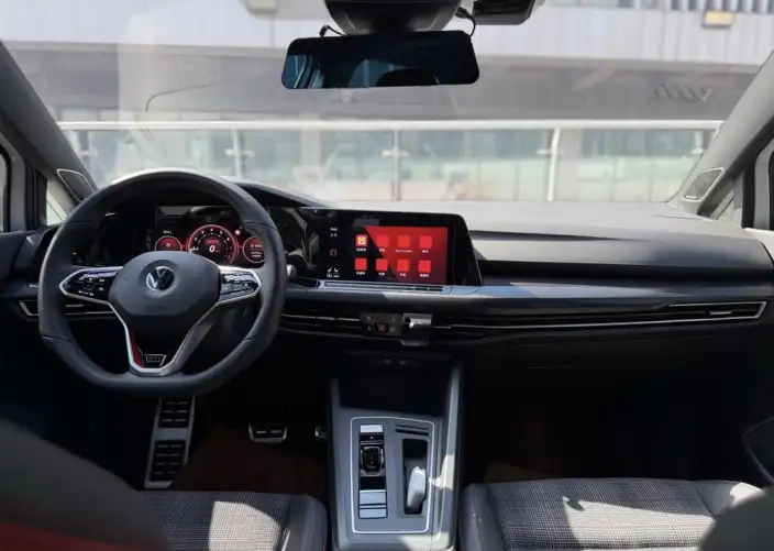 Volkswagen Golf GTI 2023 Model 380TSI DSG GTI – фото 6