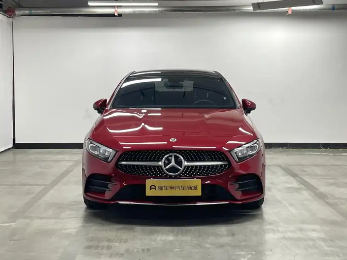 Mercedes-Benz A-class 2023 Model A 200 L Sports sedan Fashion Edition – фото 2