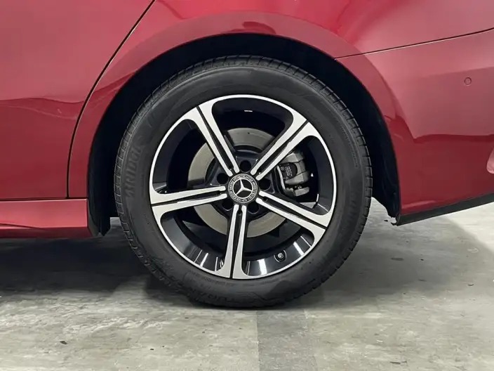 Mercedes-Benz A-class 2023 Model A 200 L Sports sedan Fashion Edition – фото 9
