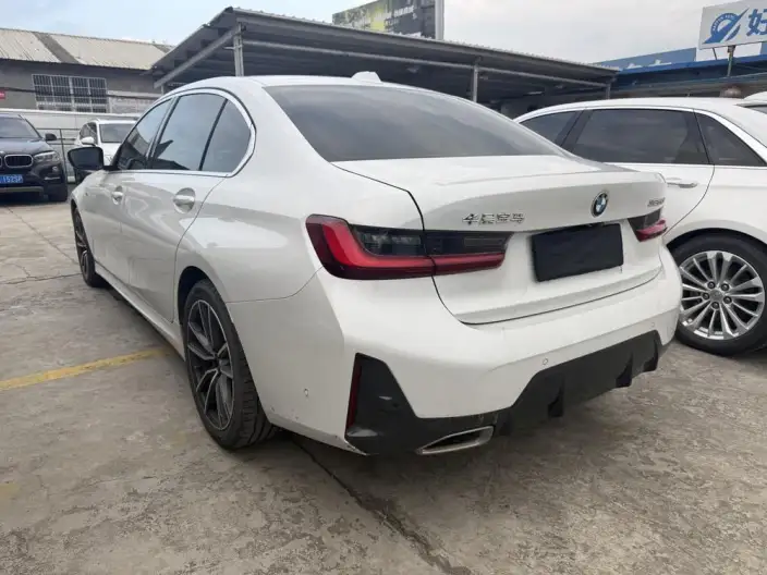 BMW 3 Series 2023 Model 325Li M Sports Set – фото 4