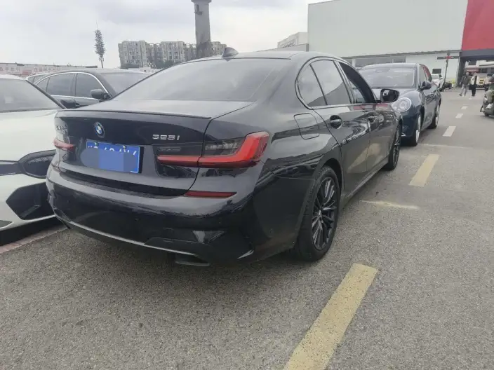 BMW 3 Series 2022 Model 325i M Sports Night Set – фото 6