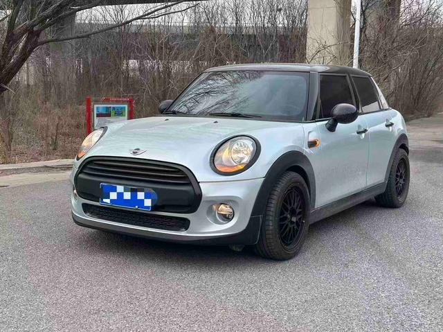 MINI 2016 модификация 1.2T ONE Five-door Edition – фото 1