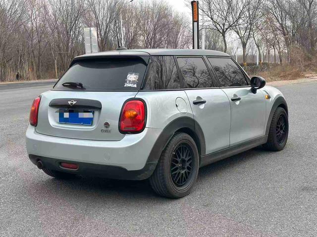 MINI 2016 модификация 1.2T ONE Five-door Edition – фото 10