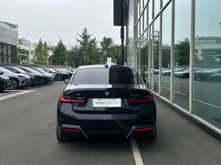BMW i3 2025 Model eDrive35L – фото 4