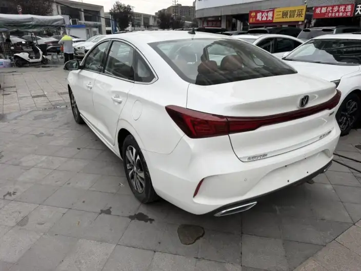 Changan Eado 2023 Model PLUS Changxiang Edition Blue whale NE 1.4T GDI DCT Noble Model – фото 4
