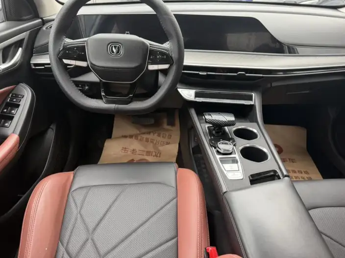 Changan Eado 2023 Model PLUS Changxiang Edition Blue whale NE 1.4T GDI DCT Noble Model – фото 8