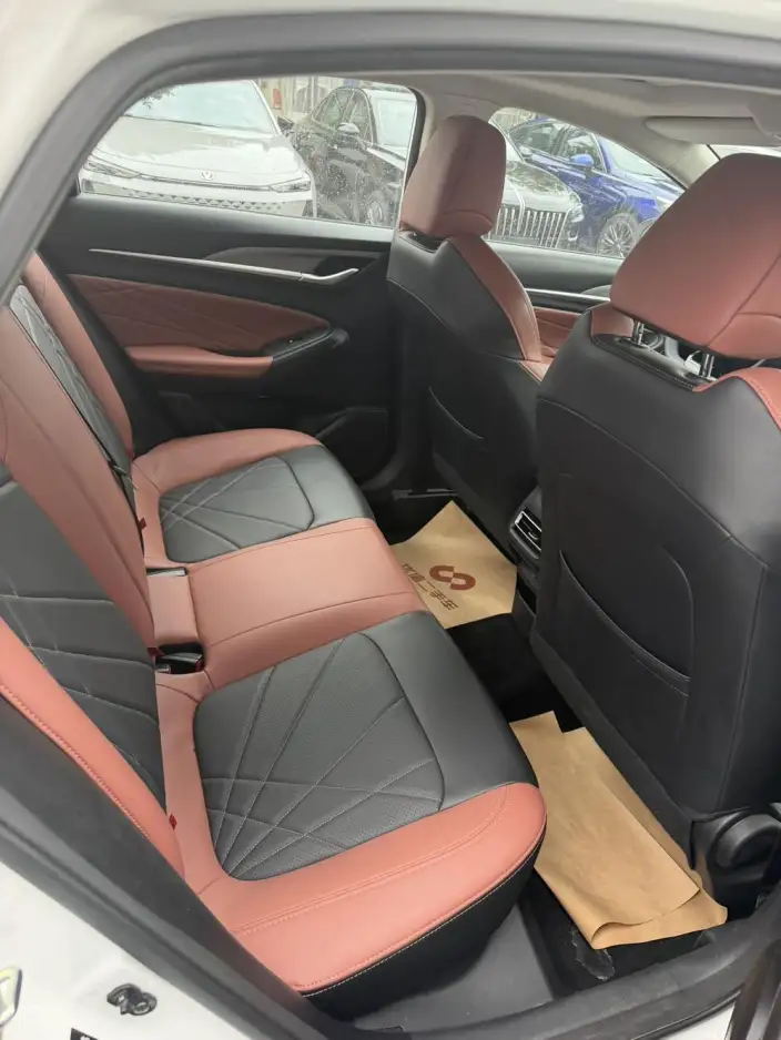 Changan Eado 2023 Model PLUS Changxiang Edition Blue whale NE 1.4T GDI DCT Noble Model – фото 9