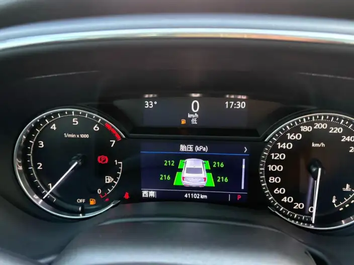 Cadillac CT5 2022 Model 28T Luxury Model Standard Edition – фото 9