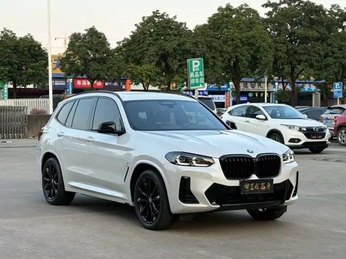 BMW X3 2023 Model xDrive30i Exclusive Model M Night Set – фото 3