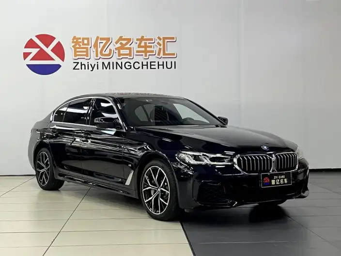 BMW 5 Series 2022 Model Facelift II 530Li Exclusive Model M Sports Set – фото 3