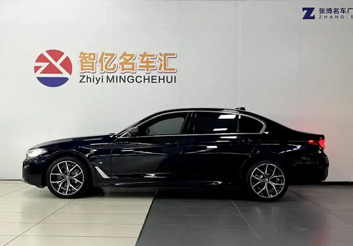 BMW 5 Series 2022 Model Facelift II 530Li Exclusive Model M Sports Set – фото 4