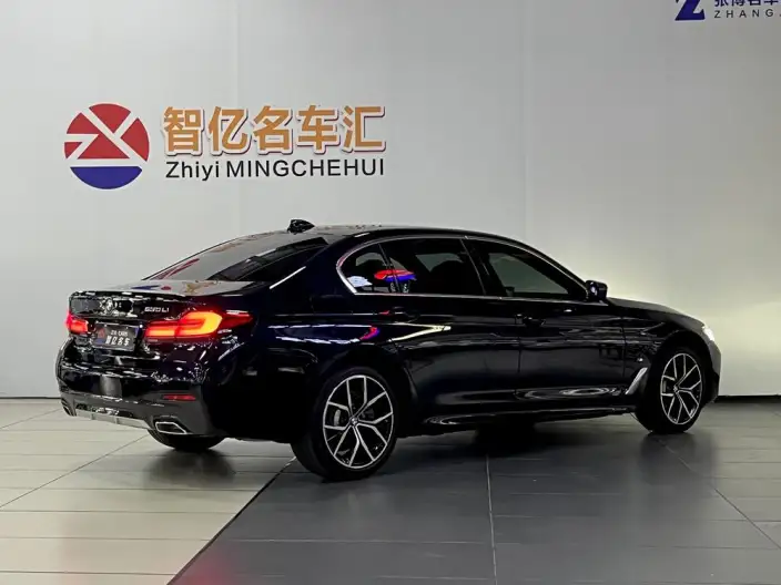 BMW 5 Series 2022 Model Facelift II 530Li Exclusive Model M Sports Set – фото 6