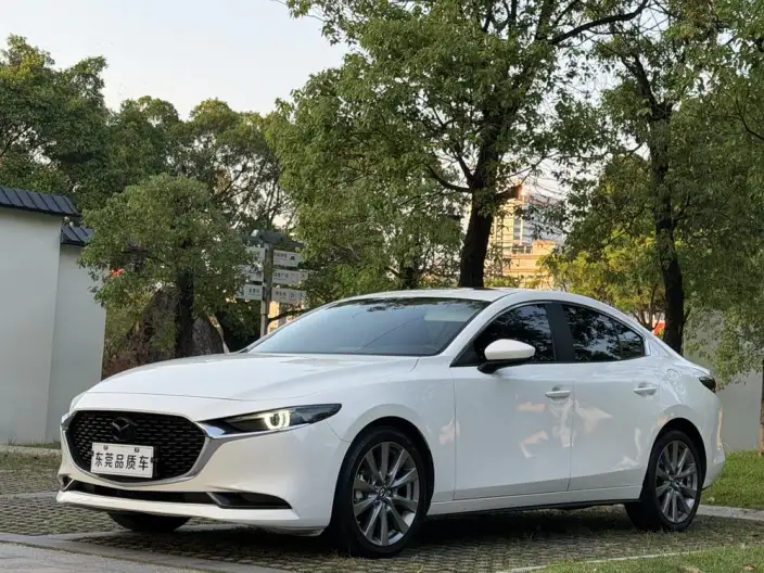 Mazda3 Axela 2022 Model 2.0L Automatic Zhi Ya Edition – фото 1