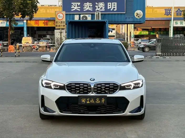 BMW 3 Series 2025 Model 325Li M Sports Set – фото 2