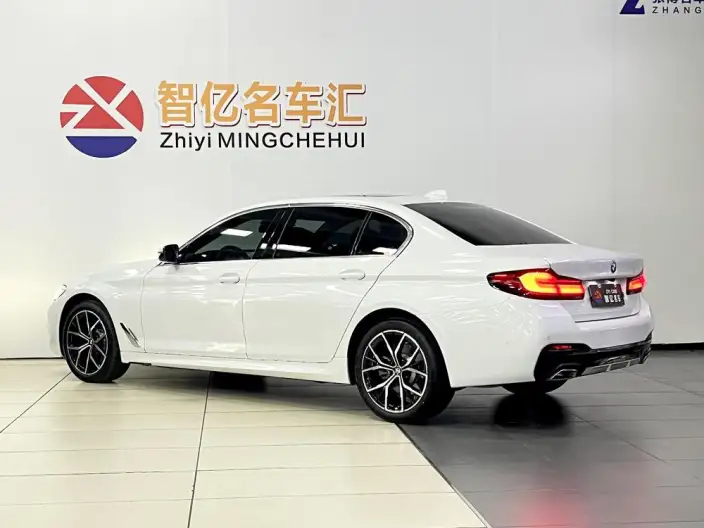 BMW 5 Series 2023 Model 530Li Exclusive Model M Sports Set – фото 5