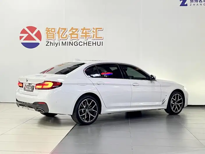 BMW 5 Series 2023 Model 530Li Exclusive Model M Sports Set – фото 7
