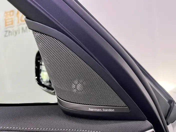 BMW 5 Series 2023 Model 530Li Exclusive Model M Sports Set – фото 9