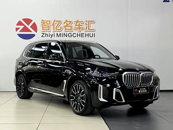 BMW X5 2023 Model xDrive40Li M Sports Set – фото 3