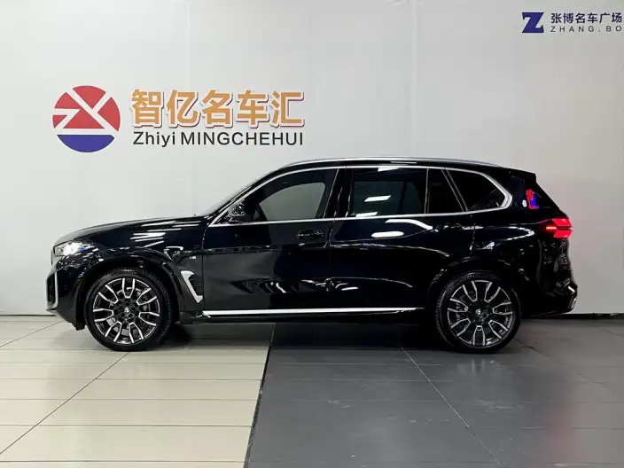 BMW X5 2023 Model xDrive40Li M Sports Set – фото 4