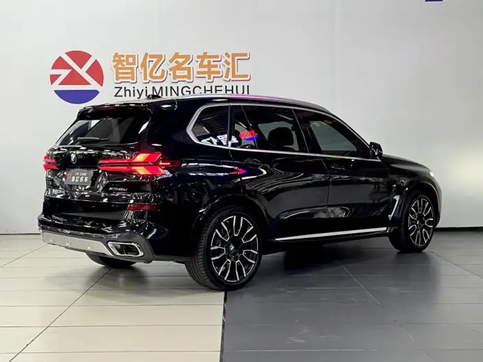BMW X5 2023 Model xDrive40Li M Sports Set – фото 7