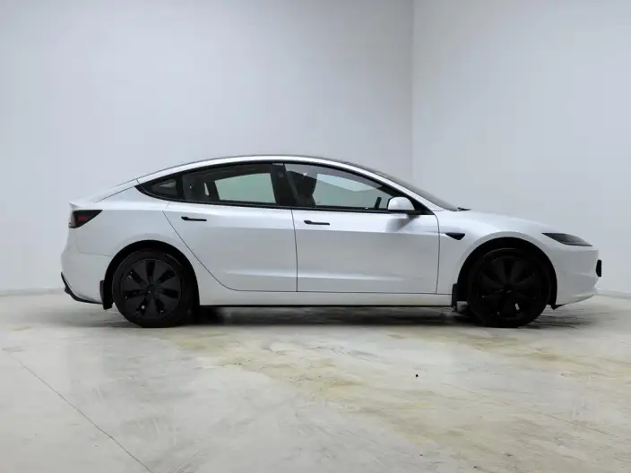 Model 3 2025 Model Long Battery Life Pro Rear-wheel drive version – фото 8