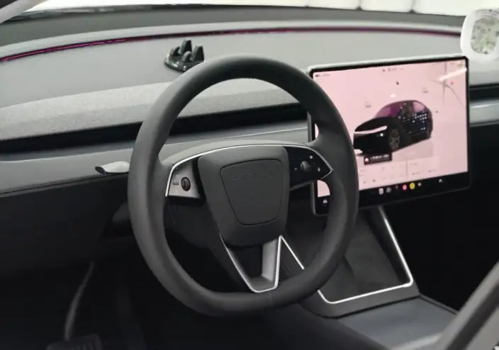 Model Y 2025 Model Rear-wheel drive version – фото 8