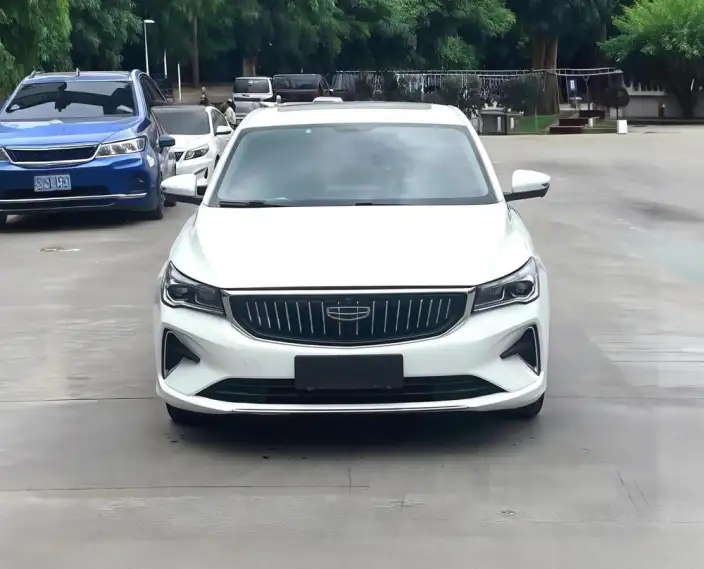 Geely Emgrand 2022 Model No. 4 Gen 1.5L CVT Luxury Model – фото 2