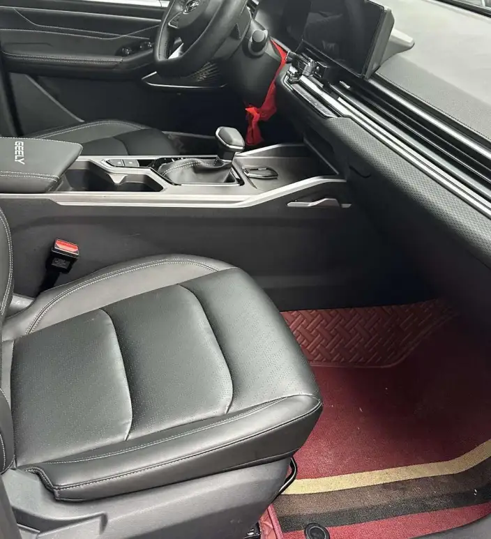 Geely Emgrand 2022 Model No. 4 Gen 1.5L CVT Luxury Model – фото 3